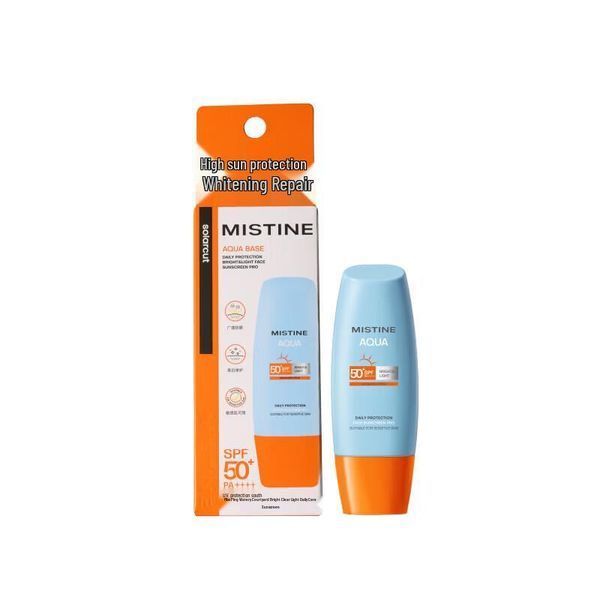 Легкий водостійкий сонцезахисний крем Mistine Aqua Base Matte&Light SPF 50+ PA++++ 40 мл Matte&Light фото