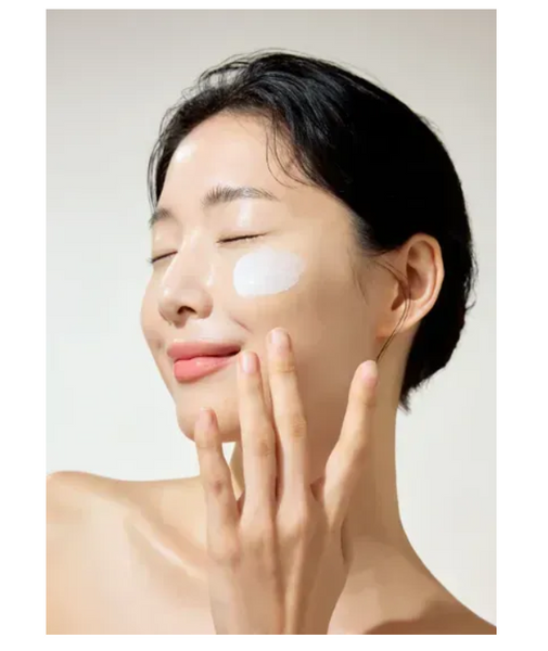 Денний освітлювальний крем з SPF celimax Pore + Dark Spot SPF 50+ PA++++ 50 мл Pore + Dark Spot  фото